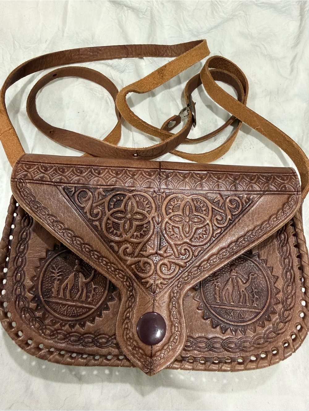 Hand-Tooled Brown Leather Crossbody Bag - Picture 3 of 7
